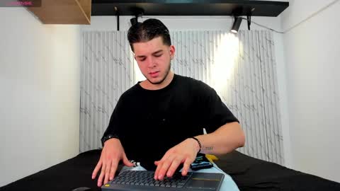DANIEL online show from 2, 1, 2025