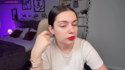 Daniella online show from 23, 10, 2025