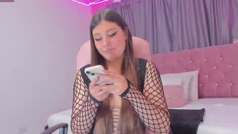 Snapshot of danielle_april chatting on 16, 9, 2025 Danielle online show from 16, 9, 2025