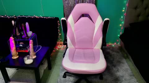 Snapshot of danielle_banks chatting on 21, 12, 2024 Danielle Banks online show from 21, 12, 2024