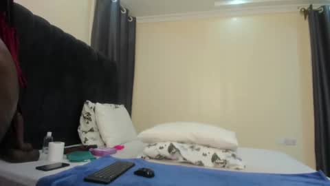 Snapshot of danielle_rock chatting on 20, 2, 2025 danielle_rock online show from 20, 2, 2025
