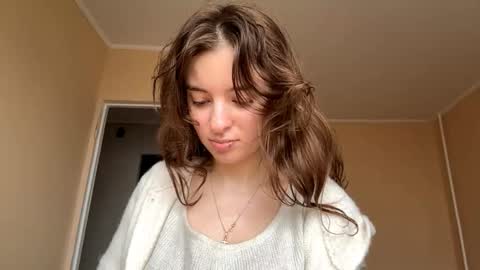 Snapshot of daniellevaulet chatting on 9, 11, 2025 Mia online show from 9, 11, 2025