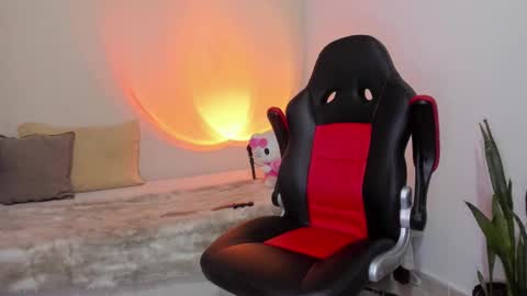 Snapshot of danii_jimenez chatting on 4, 11, 2025 Daniela online show from 4, 11, 2025