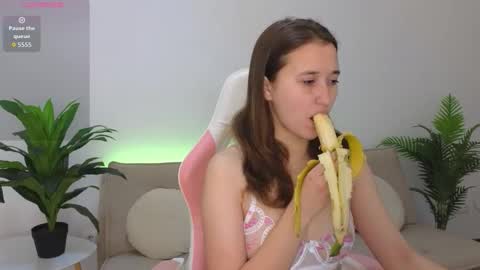 danikazola online show from 6, 2, 2026