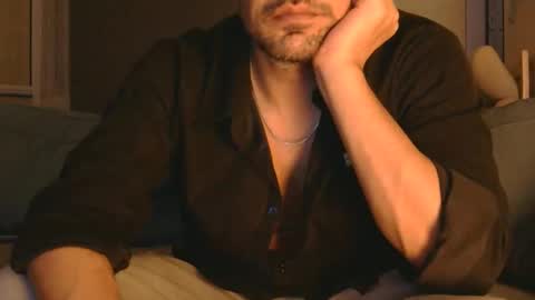 Snapshot of danithenew chatting on 19, 10, 2025 danithenew online show from 19, 10, 2025