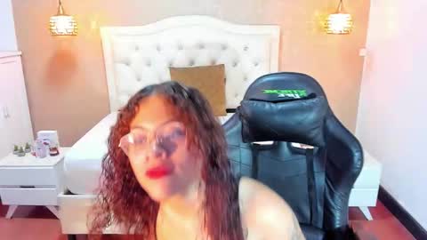 Snapshot of danixa_fire chatting on 31, 10, 2025 D A N I X A online show from 31, 10, 2025