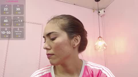 Snapshot of danna7cute chatting on 8, 10, 2025 danna7cute online show from 8, 10, 2025