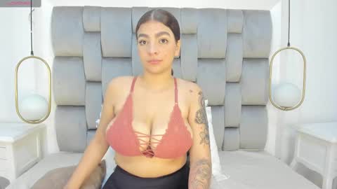 Danna online show from 21, 2, 2025