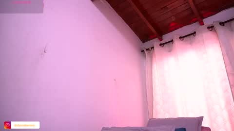 Danna Berlin  online show from 11, 10, 2025