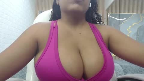 Snapshot of dannacoleman_ chatting on 22, 9, 2025 danna online show from 22, 9, 2025
