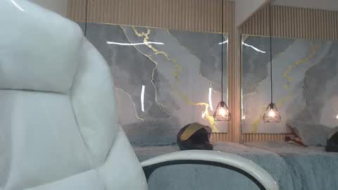 Snapshot of dannacoleman_ chatting on 20, 10, 2025 danna online show from 20, 10, 2025