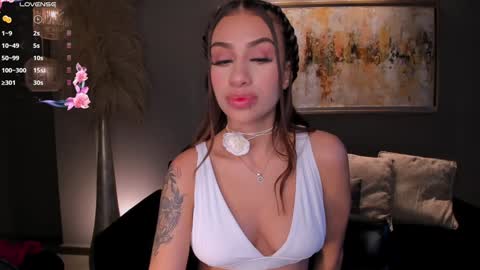 Danna Cruz  online show from 7, 12, 2024