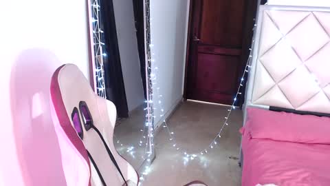 Dannamunoz130 online show from 27, 12, 2024