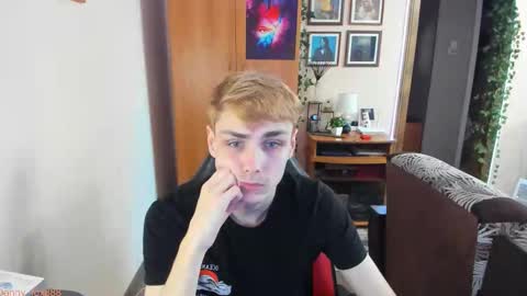 Snapshot of danny_fox888 chatting on 15, 9, 2025 Daniel online show from 15, 9, 2025