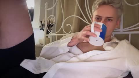 Snapshot of danny_love01 chatting on 21, 10, 2025 danny online show from 21, 10, 2025