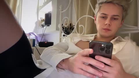 Snapshot of danny_love01 chatting on 13, 11, 2025 danny online show from 13, 11, 2025