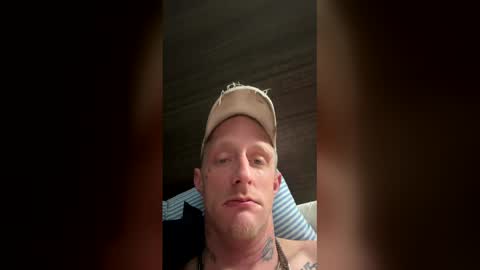 Snapshot of dannyballenger1989 chatting on 3, 12, 2025 dannyballenger1989 online show from 3, 12, 2025