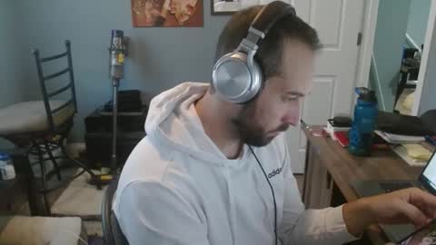 Snapshot of dannyboyx69 chatting on 24, 11, 2025 dannyboyx69 online show from 24, 11, 2025