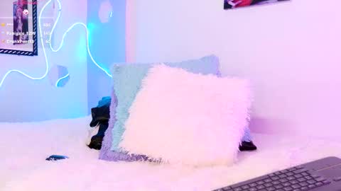 Snapshot of dannyhot__ chatting on 15, 10, 2025 Danny online show from 15, 10, 2025