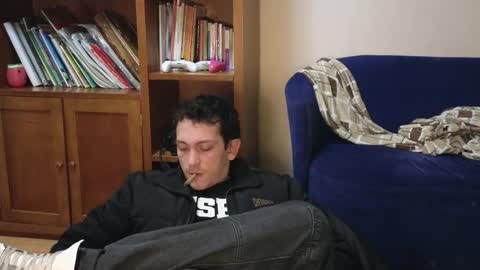 Snapshot of danruiz33 chatting on 28, 10, 2025 Dan online show from 28, 10, 2025