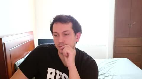 Snapshot of danruiz33 chatting on 28, 10, 2025 Dan online show from 28, 10, 2025