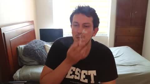 Snapshot of danruiz33 chatting on 29, 10, 2025 Dan online show from 29, 10, 2025