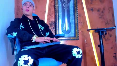 dante_brown1 online show from 16, 12, 2025