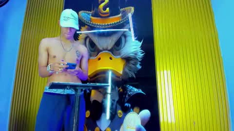 dante_brown1 online show from 18, 12, 2025