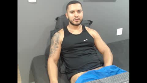 Snapshot of dantebrown1 chatting on 18, 3, 2026 dantebrown1 online show from 18, 3, 2026