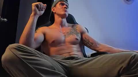 Snapshot of dantecummingss chatting on 6, 11, 2025 Dante online show from 6, 11, 2025