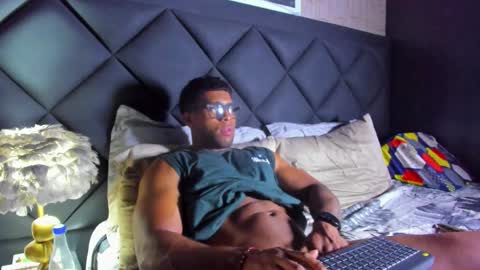 Snapshot of dany_dryy chatting on 5, 11, 2025 Dany online show from 5, 11, 2025