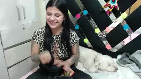Snapshot of daphne877046 chatting on 8, 9, 2025 daphne877046 online show from 8, 9, 2025