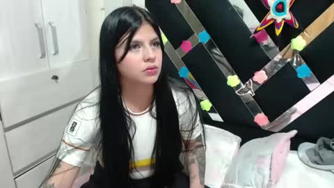 Snapshot of daphne877046 chatting on 10, 9, 2025 daphne877046 online show from 10, 9, 2025