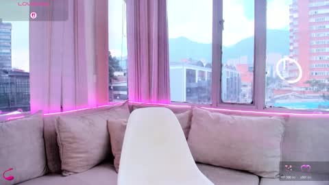 Snapshot of daphne_chers chatting on 21, 10, 2025 daphne_chers online show from 21, 10, 2025