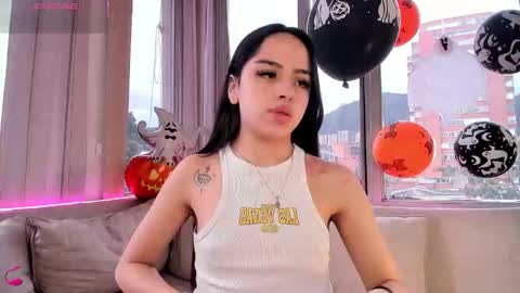 Snapshot of daphne_chers chatting on 29, 10, 2025 daphne_chers online show from 29, 10, 2025