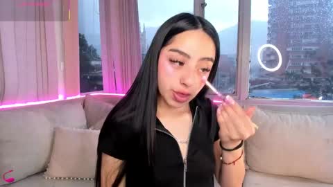 Snapshot of daphne_chers chatting on 20, 11, 2025 daphne_chers online show from 20, 11, 2025