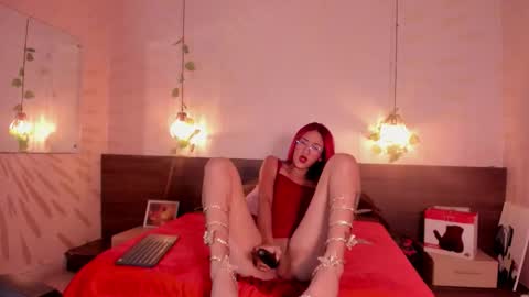 Daphne online show from 26, 9, 2025