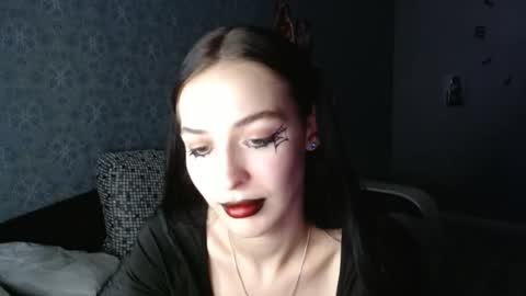 Snapshot of daphne_darkthorn chatting on 3, 11, 2025 Daphne Darkthorn online show from 3, 11, 2025