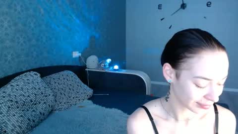 Snapshot of daphne_darkthorn chatting on 17, 11, 2025 Daphne Darkthorn online show from 17, 11, 2025