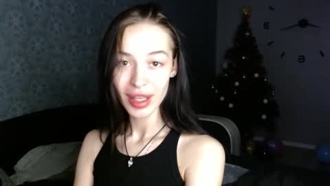 Snapshot of daphne_darkthorn chatting on 3, 12, 2025 Daphne Darkthorn online show from 3, 12, 2025
