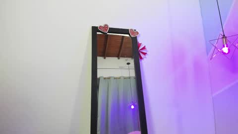 Daphne  online show from 1, 3, 2025