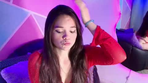 Daphne  online show from 22, 11, 2025