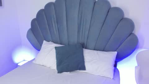 Snapshot of daphneblunt chatting on 26, 11, 2025 DaphneBlunt online show from 26, 11, 2025