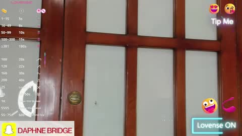 Daphne Bridge online show from 18, 9, 2025