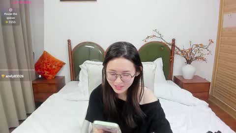 Snapshot of daphnedawn chatting on 22, 11, 2025 Dawn online show from 22, 11, 2025