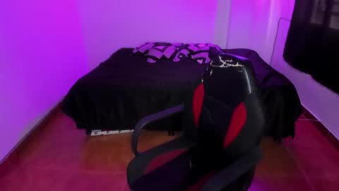 Snapshot of daphnepurple chatting on 15, 12, 2024 DAPHNE online show from 15, 12, 2024