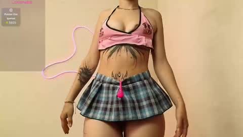 Snapshot of daphnepurple chatting on 25, 10, 2025 DAPHNE online show from 25, 10, 2025