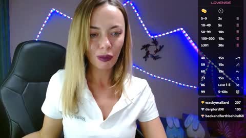 Snapshot of daria_spring chatting on 5, 1, 2025 Daria online show from 5, 1, 2025