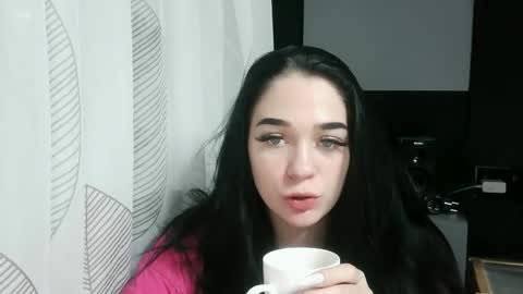 Snapshot of dariawell chatting on 1, 10, 2025 dariawell online show from 1, 10, 2025