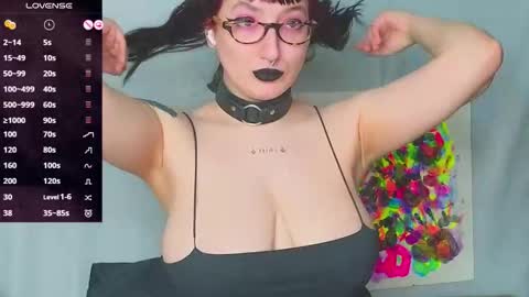 Snapshot of dario_doll_ chatting on 22, 10, 2025 Daria online show from 22, 10, 2025